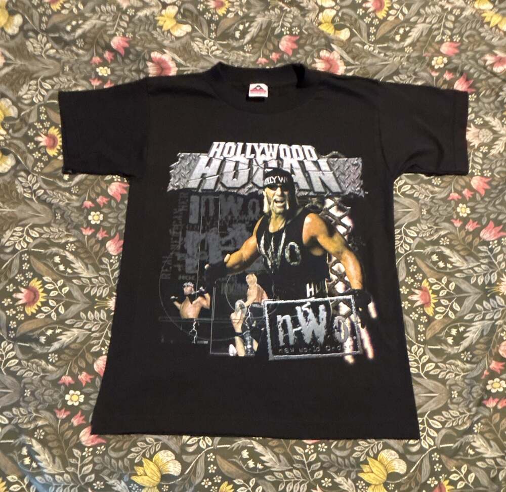 Vintage YOUTH Large 1998 WCW Hollywood Hogan nWo Wrestling Graphic T-Shirt